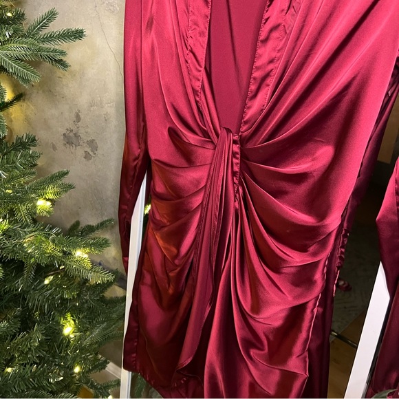 🌙RED SILK DRESS   💃🏻 - Picture 2 of 9